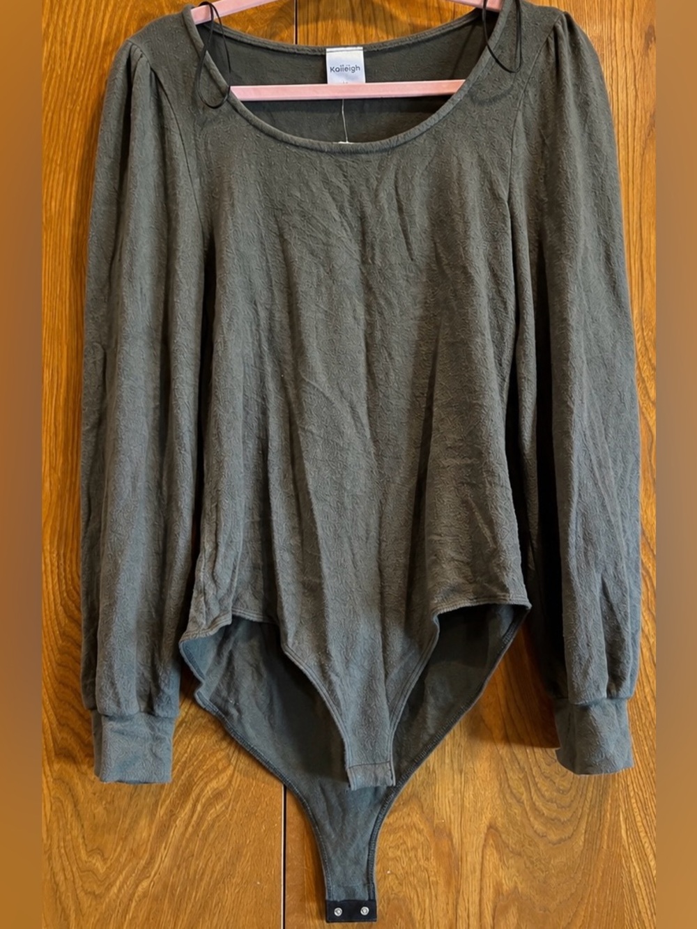 NWT Kaileigh Collins Long Sleeve Bodysuit Olive Green M Scoop Neck